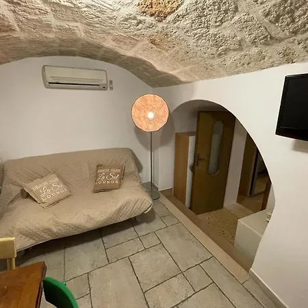 Melu Home. * Монополи